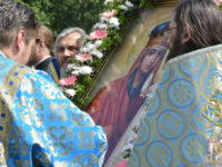 Чудотворна ікона Божої Матері «Призри на смирення» прибула на Прикарпаття